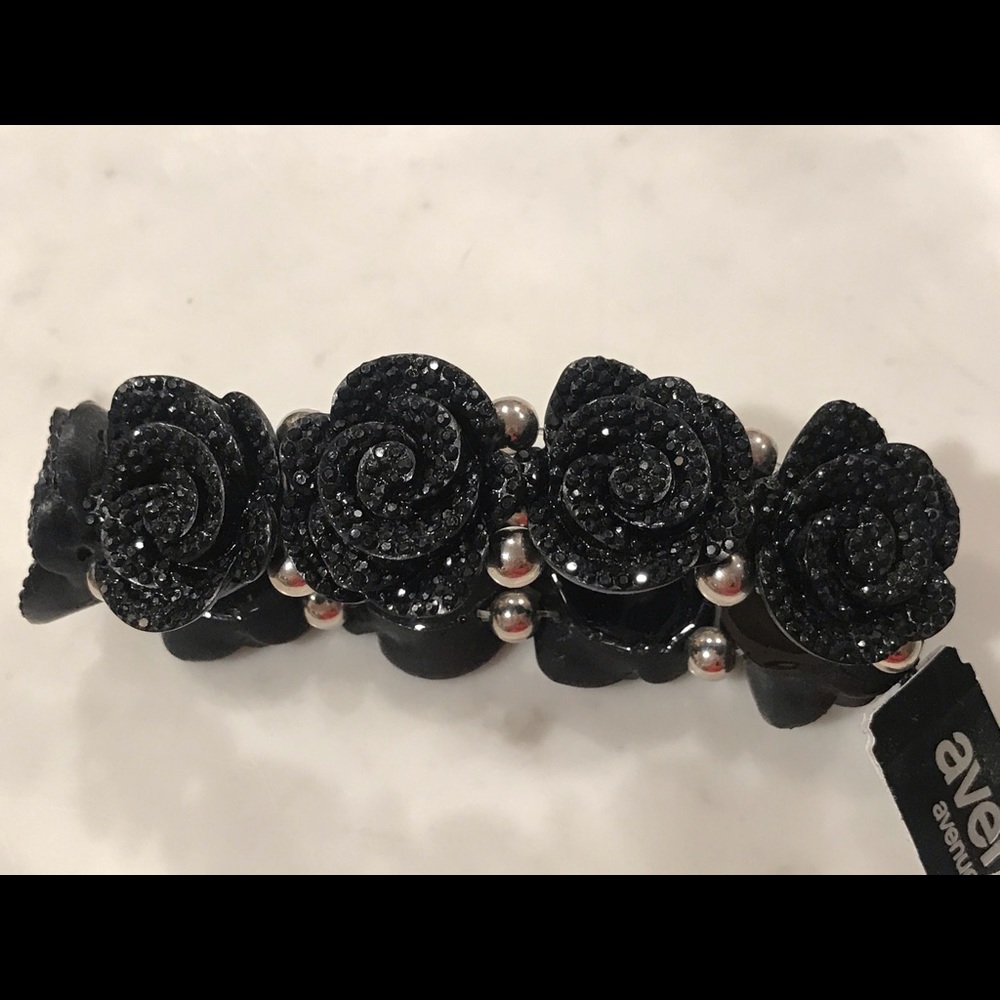 Stretch Black Rose Bracelet